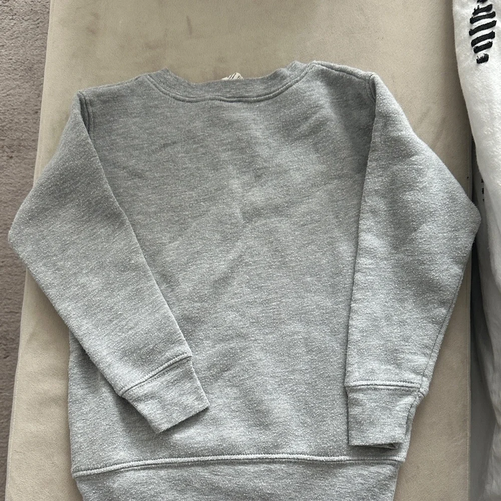 Gray Sweatshirt with Blue 'BEACH' Print - Picture 2 of 2